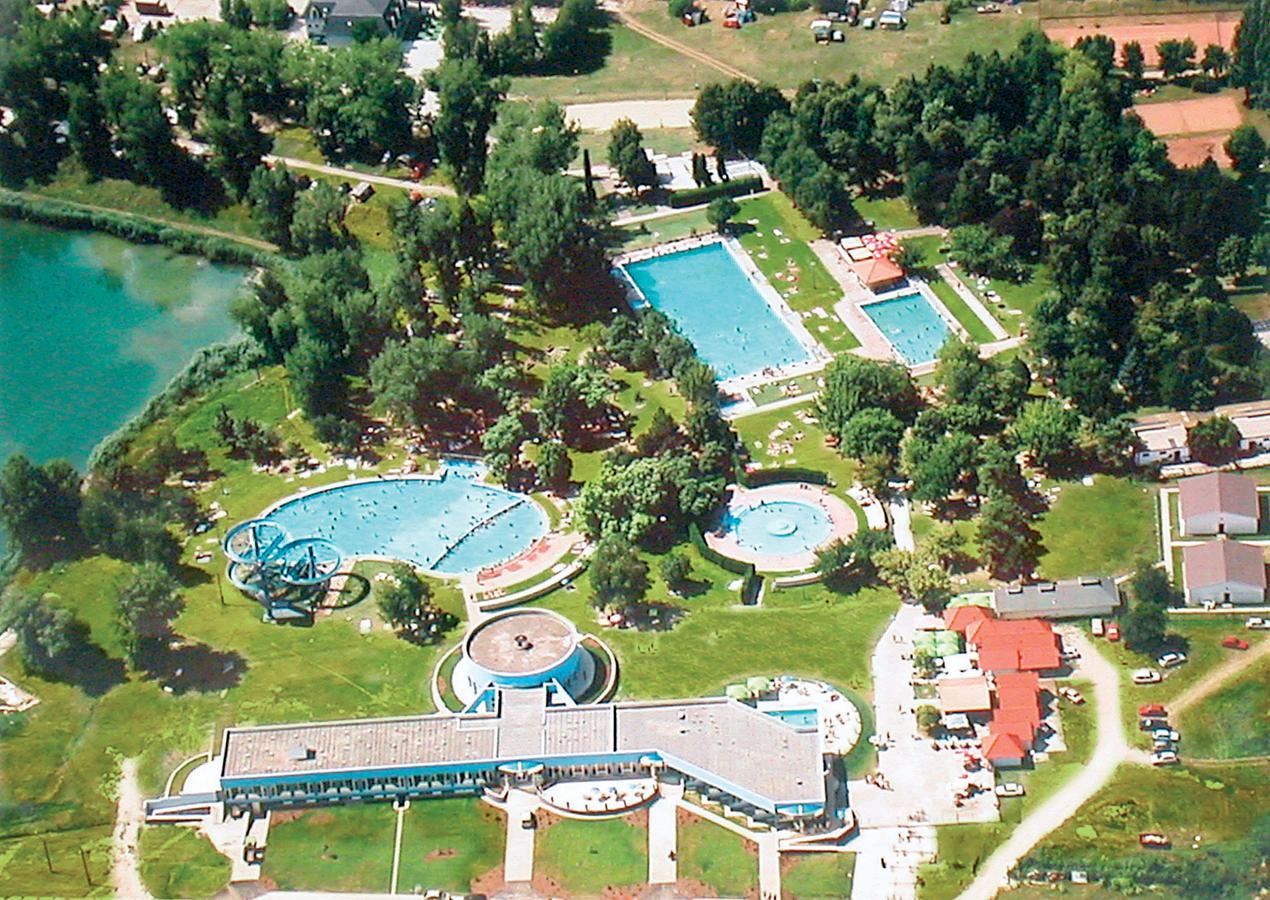 Hotel Therma Dunajská Streda Exterior foto